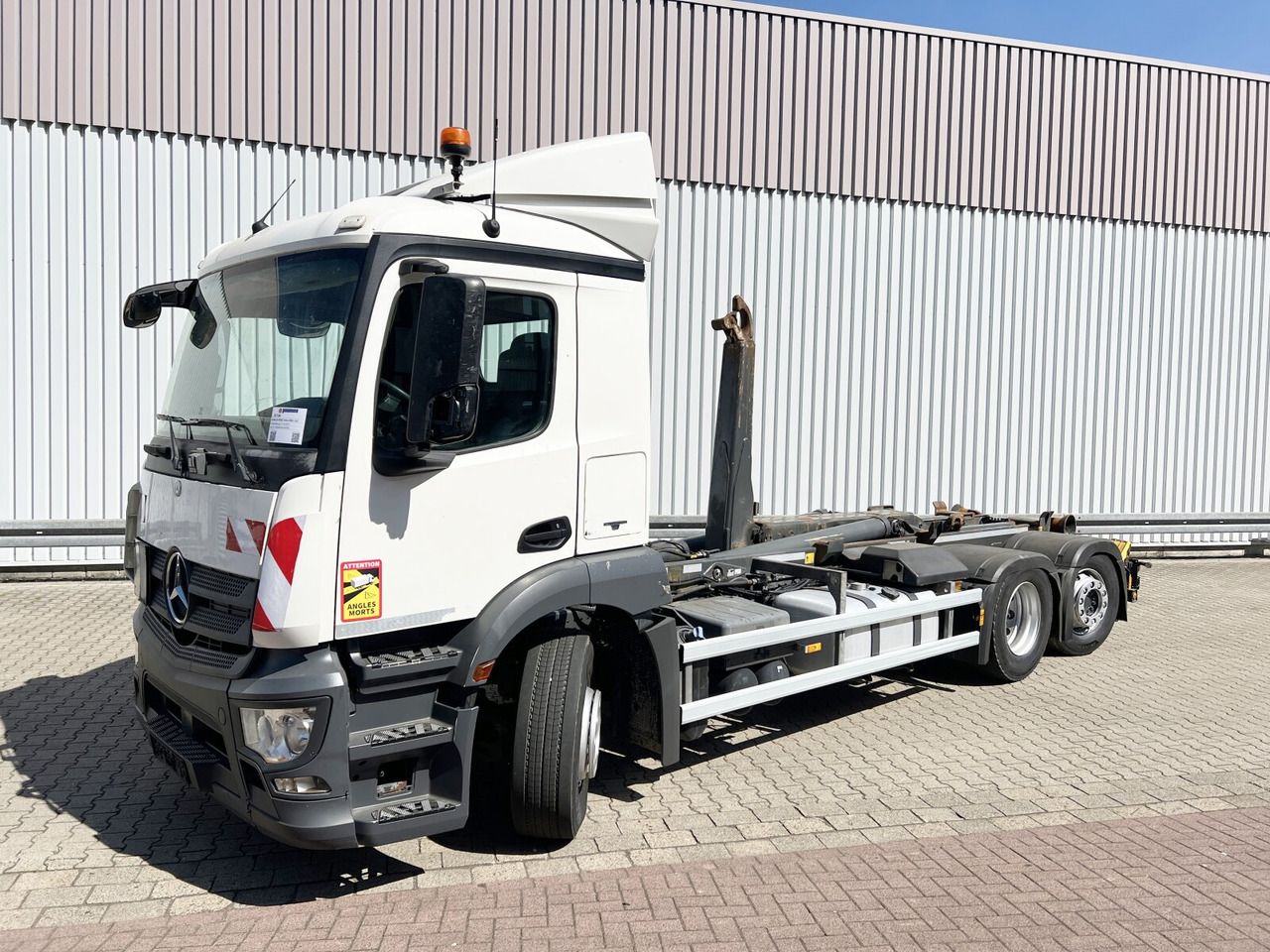 Mercedes-Benz Antos 2543 L 6x2 Antos 2543 L 6x2, Lenk-/Liftachse - Камион со кука за подигање: слика 1 Mercedes-Benz Antos 2543 L 6x2 Antos 2543 L 6x2, Lenk-/Liftachse - Камион со кука за подигање: слика 1