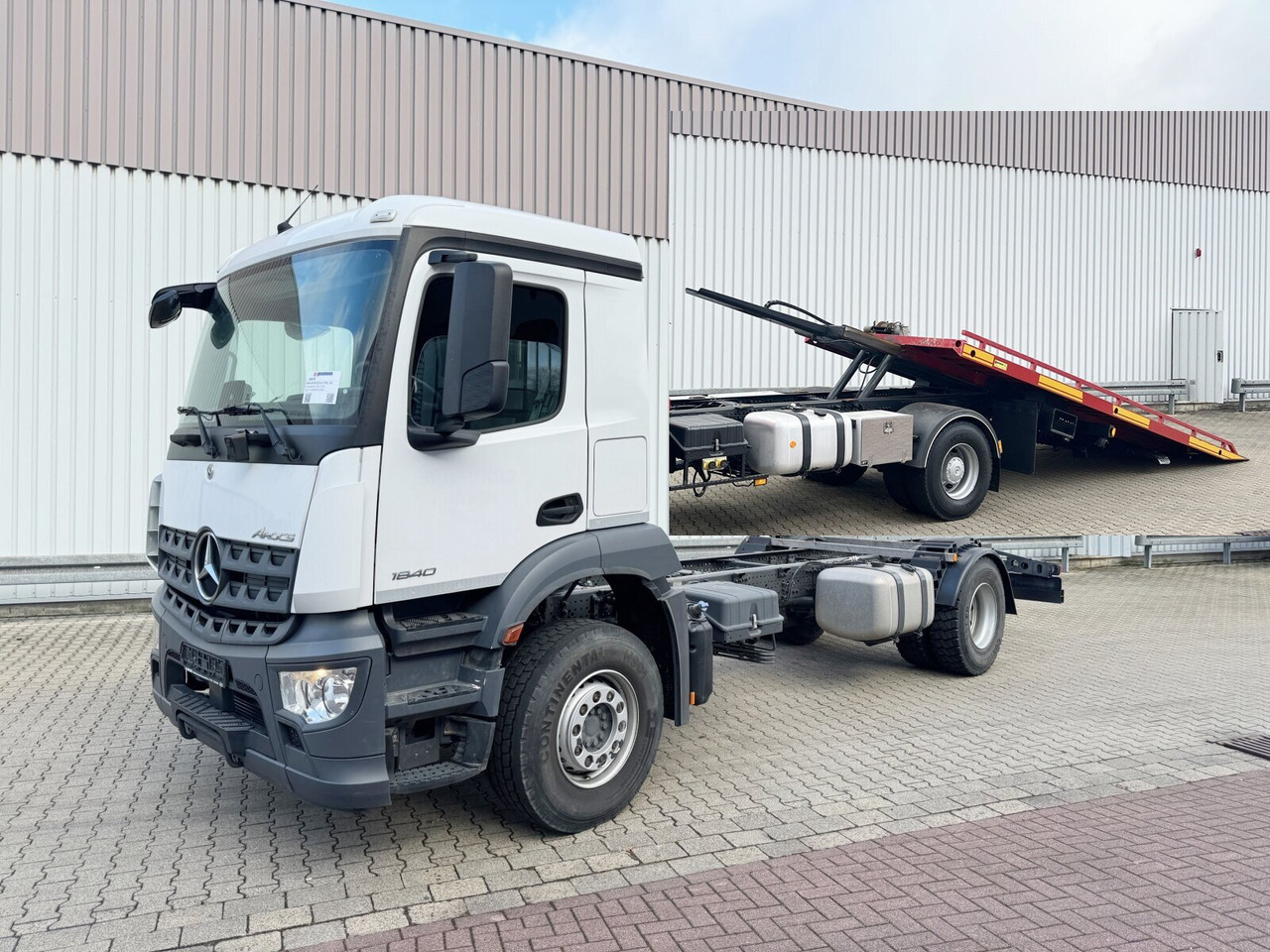 Mercedes-Benz Arocs 1840 L 4x2 Arocs 1840 L 4x2, MultimediaCockpit, Navi - Автотранспортен камион: слика 1 Mercedes-Benz Arocs 1840 L 4x2 Arocs 1840 L 4x2, MultimediaCockpit, Navi - Автотранспортен камион: слика 1