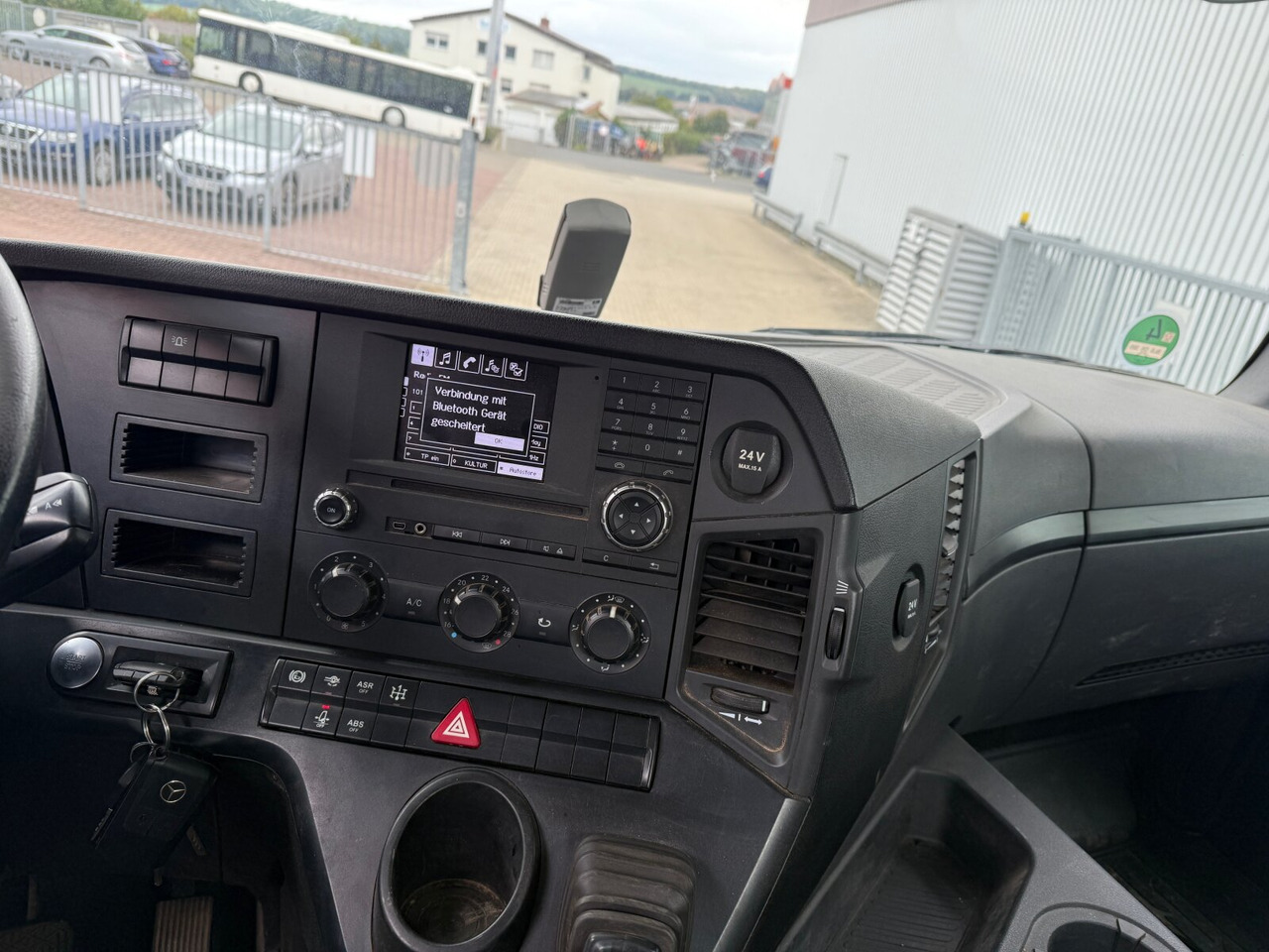 Mercedes-Benz Arocs 1842 AK 4x4 Arocs 1842 AK 4x4 - Кипер: слика 5 Mercedes-Benz Arocs 1842 AK 4x4 Arocs 1842 AK 4x4 - Кипер: слика 5