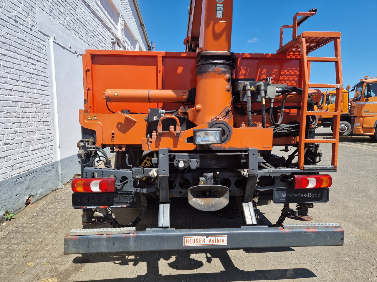 Камион со кран, Камион со платформа Mercedes-Benz Arocs 2545 L/6x2/4 Arocs 2545 L/6x2/4, Atlas Kran, 145.2-A19 VB, 9,4m-1.51 to, Lenkachse, entlastbar, Retarder, Klima,: слика 13 Камион со кран, Камион со платформа Mercedes-Benz Arocs 2545 L/6x2/4 Arocs 2545 L/6x2/4, Atlas Kran, 145.2-A19 VB, 9,4m-1.51 to, Lenkachse, entlastbar, Retarder, Klima,: слика 13