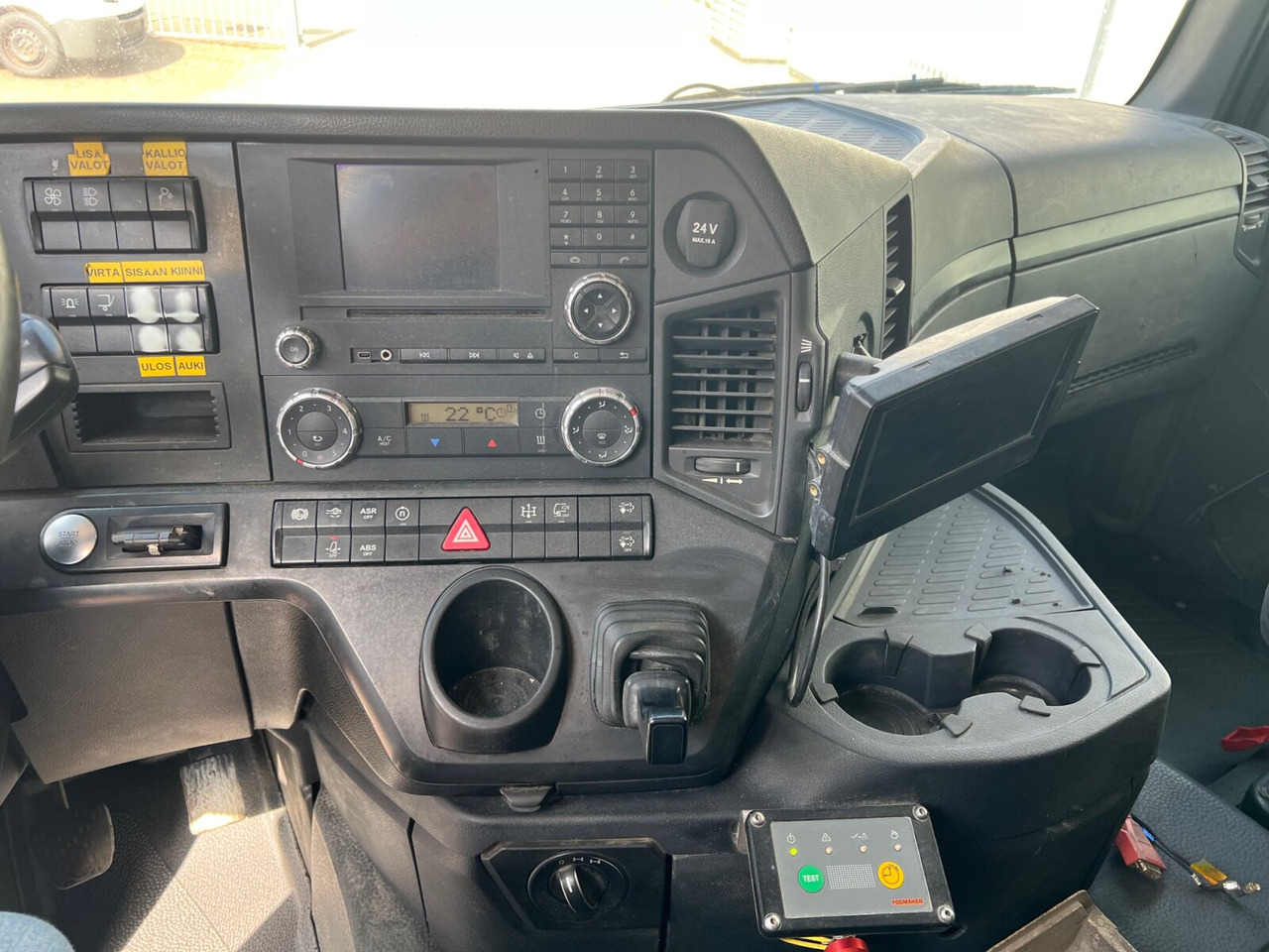 Mercedes-Benz Arocs 2642 K 6x4 Arocs 2642 K 6x4/33 , Retarder, Motorabtrieb - Камион со кука за подигање: слика 4 Mercedes-Benz Arocs 2642 K 6x4 Arocs 2642 K 6x4/33 , Retarder, Motorabtrieb - Камион со кука за подигање: слика 4