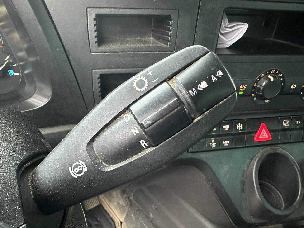 Кипер Mercedes-Benz Arocs 2643 K 6x4 Arocs 2643 K 6x4, Rollplane, Meiller: слика 10 Кипер Mercedes-Benz Arocs 2643 K 6x4 Arocs 2643 K 6x4, Rollplane, Meiller: слика 10