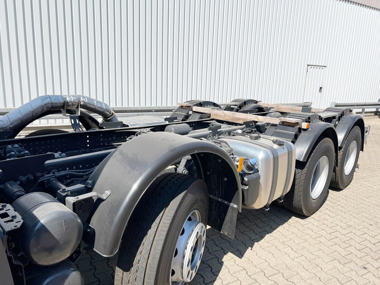 Mercedes-Benz Arocs 3240 8x4 Arocs 3240 8x4, 9/10m³ Mischer - Камион миксер за бетон: слика 3 Mercedes-Benz Arocs 3240 8x4 Arocs 3240 8x4, 9/10m³ Mischer - Камион миксер за бетон: слика 3