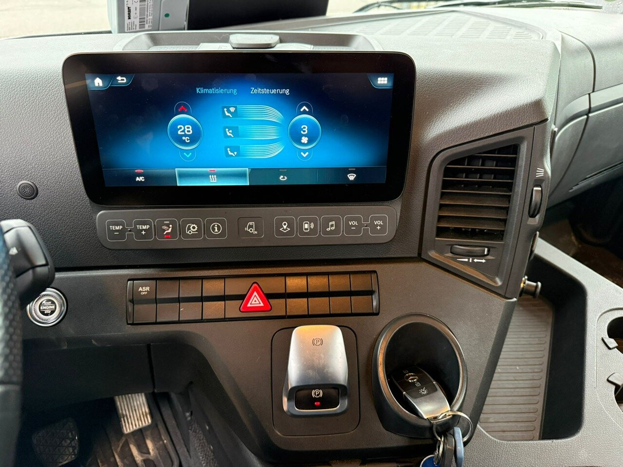 Mercedes-Benz Arocs 3243 B 8x4/4 Arocs 3243 B 8x4/4, MirrorCam, MultimediaCockpit, Navi, Betonmischer Intermix ca. 9m³ - Камион миксер за бетон: слика 2 Mercedes-Benz Arocs 3243 B 8x4/4 Arocs 3243 B 8x4/4, MirrorCam, MultimediaCockpit, Navi, Betonmischer Intermix ca. 9m³ - Камион миксер за бетон: слика 2