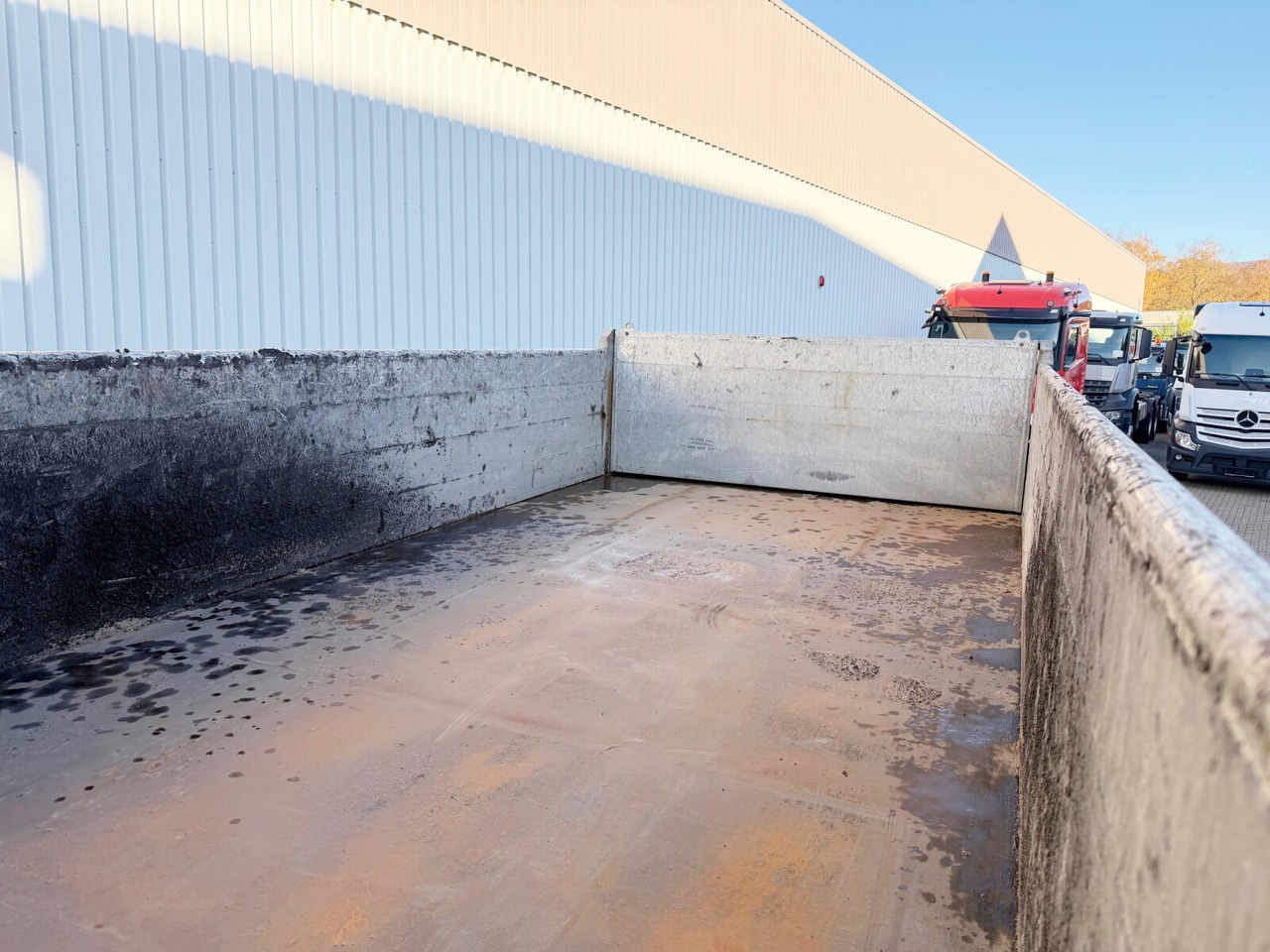 Mercedes-Benz Arocs 3351 AK 6x6 Arocs 3351 AK 6x6, Retarder, Grounder, Motorabtrieb, pneum. Heckklappenöffnung - Кипер: слика 3 Mercedes-Benz Arocs 3351 AK 6x6 Arocs 3351 AK 6x6, Retarder, Grounder, Motorabtrieb, pneum. Heckklappenöffnung - Кипер: слика 3