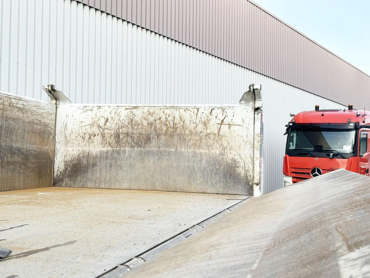 Mercedes-Benz Arocs 3445 K 8x4/4 Arocs 3445 K 8x4/4, Meiller Bordmatik links - Кипер: слика 5 Mercedes-Benz Arocs 3445 K 8x4/4 Arocs 3445 K 8x4/4, Meiller Bordmatik links - Кипер: слика 5