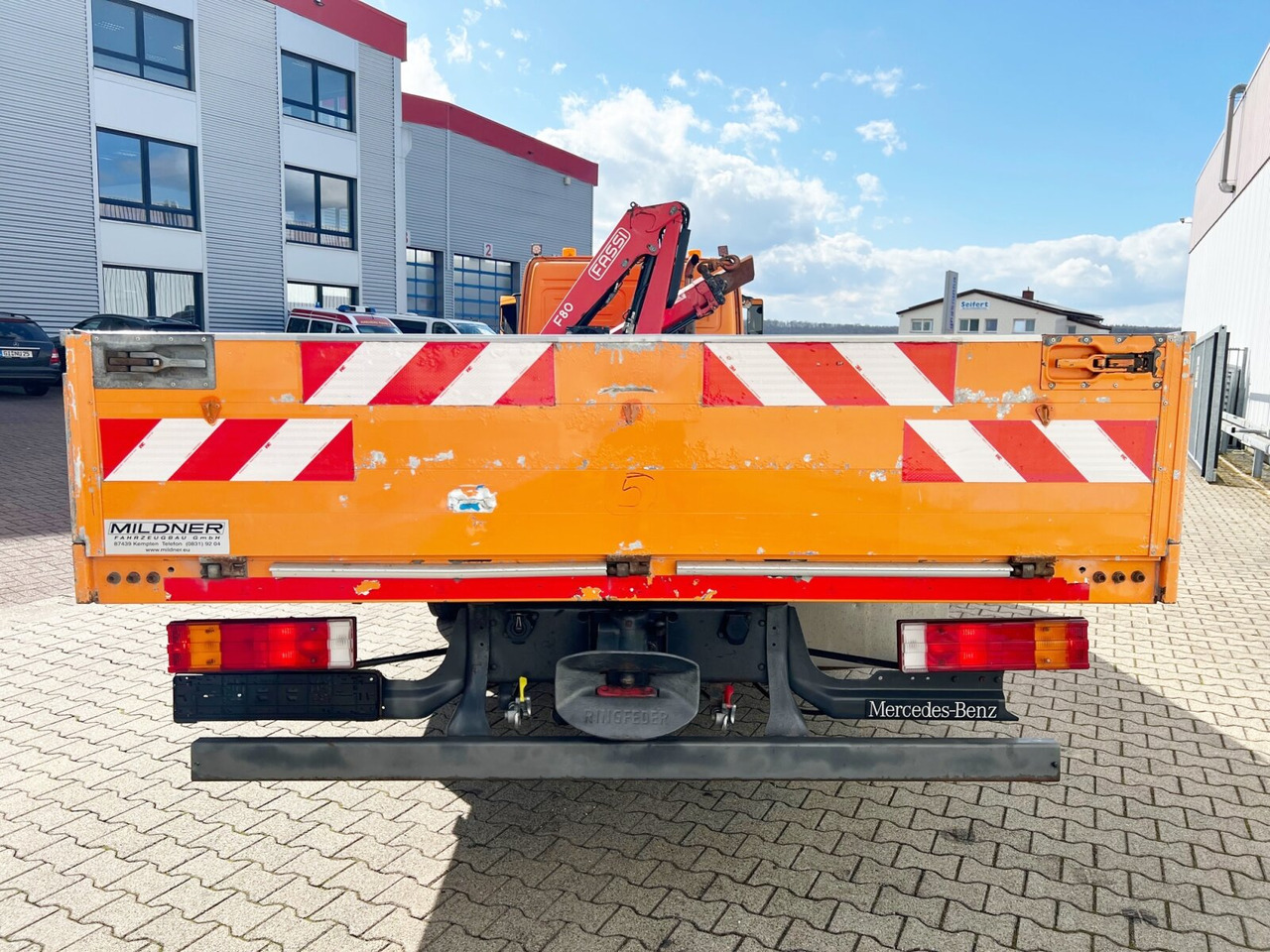 Камион со кран, Камион со платформа Mercedes-Benz Atego 1024 L 4x2 Atego 1024 L 4x2 mit Kran Fassi F80A.0.21: слика 11