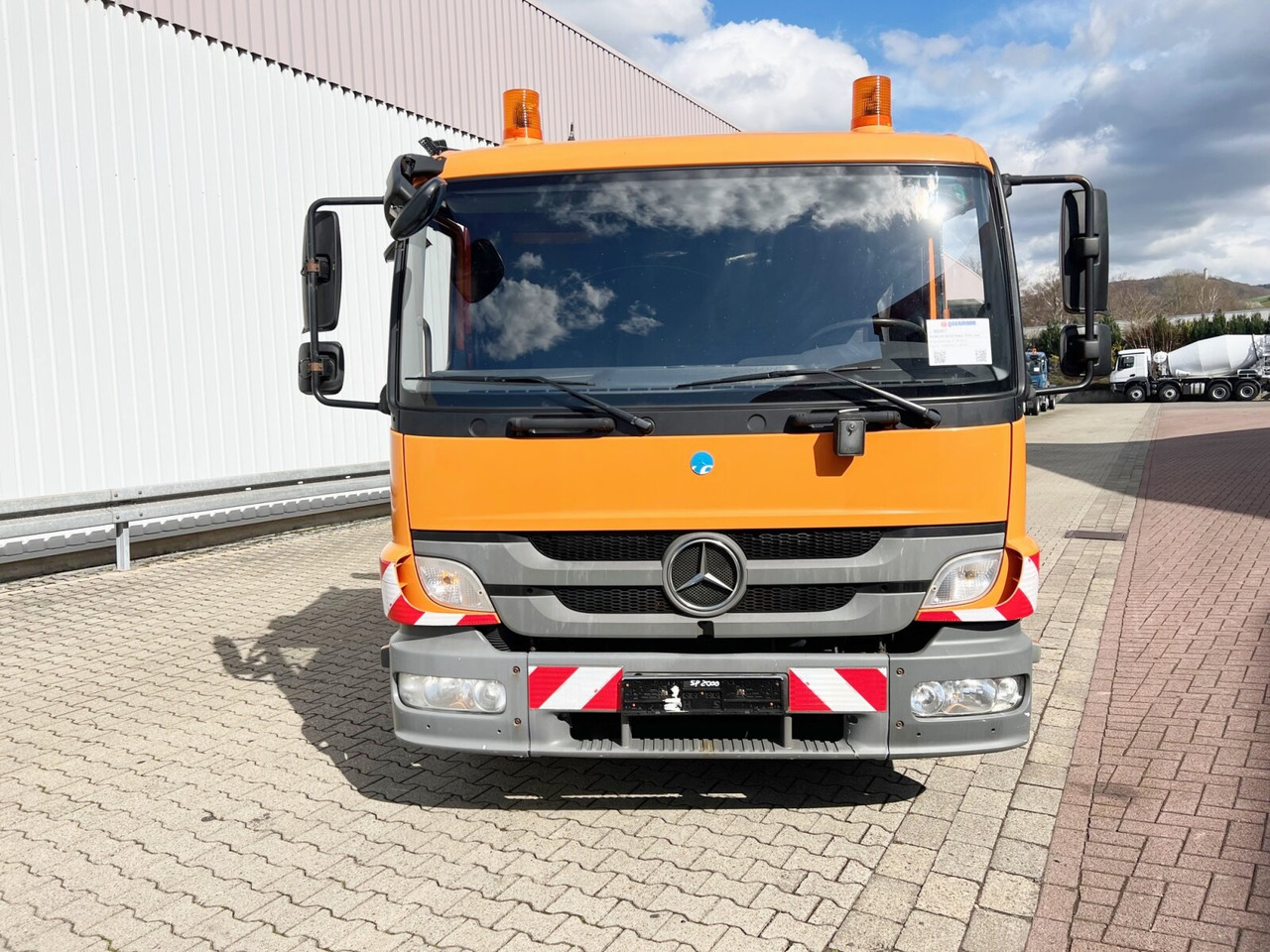 Камион со кран, Камион со платформа Mercedes-Benz Atego 1024 L 4x2 Atego 1024 L 4x2 mit Kran Fassi F80A.0.21: слика 8