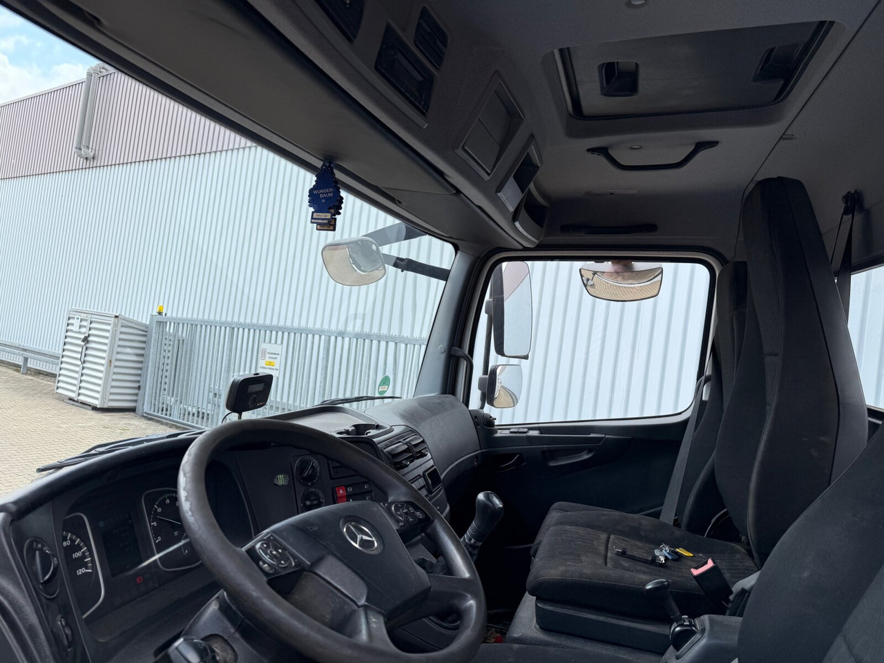 Mercedes-Benz Atego 1223 K 4x2 Atego 1223 K 4x2, 2x AHK - Кипер: слика 3 Mercedes-Benz Atego 1223 K 4x2 Atego 1223 K 4x2, 2x AHK - Кипер: слика 3