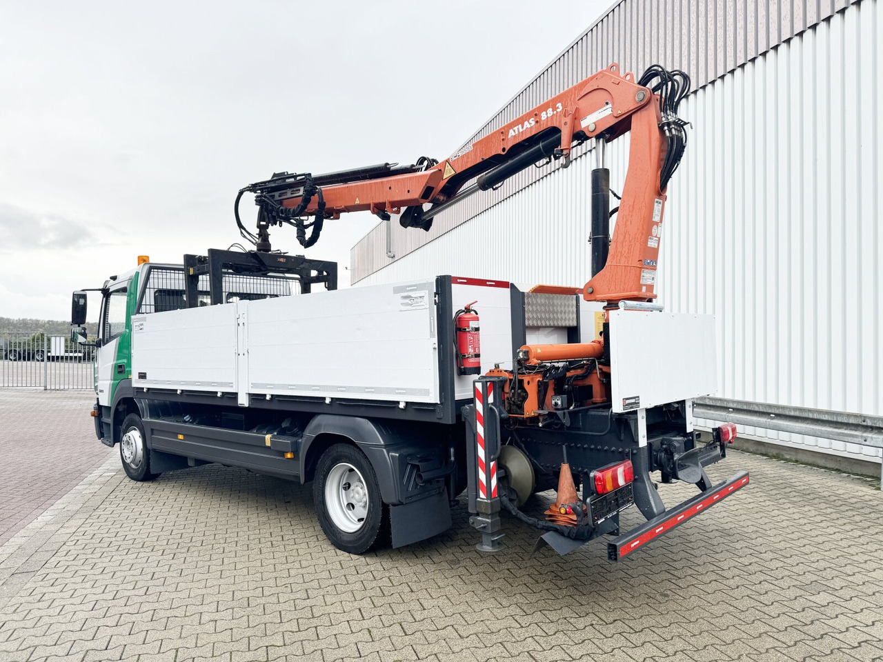 Камион со кран, Камион со платформа Mercedes-Benz Atego 1223 L 4x2 Atego 1223 L 4x2 mit Heckkran Atlas 88.3-A2L, Funk: слика 14 Камион со кран, Камион со платформа Mercedes-Benz Atego 1223 L 4x2 Atego 1223 L 4x2 mit Heckkran Atlas 88.3-A2L, Funk: слика 14