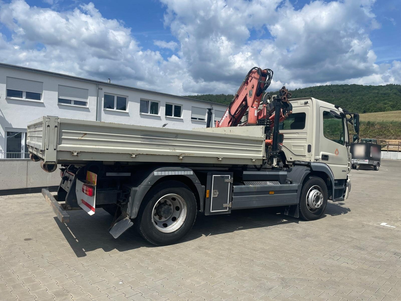 Mercedes-Benz Atego 1224 K 4x2 Atego 1224 K 4x2 - Камион со кука за подигање: слика 2 Mercedes-Benz Atego 1224 K 4x2 Atego 1224 K 4x2 - Камион со кука за подигање: слика 2