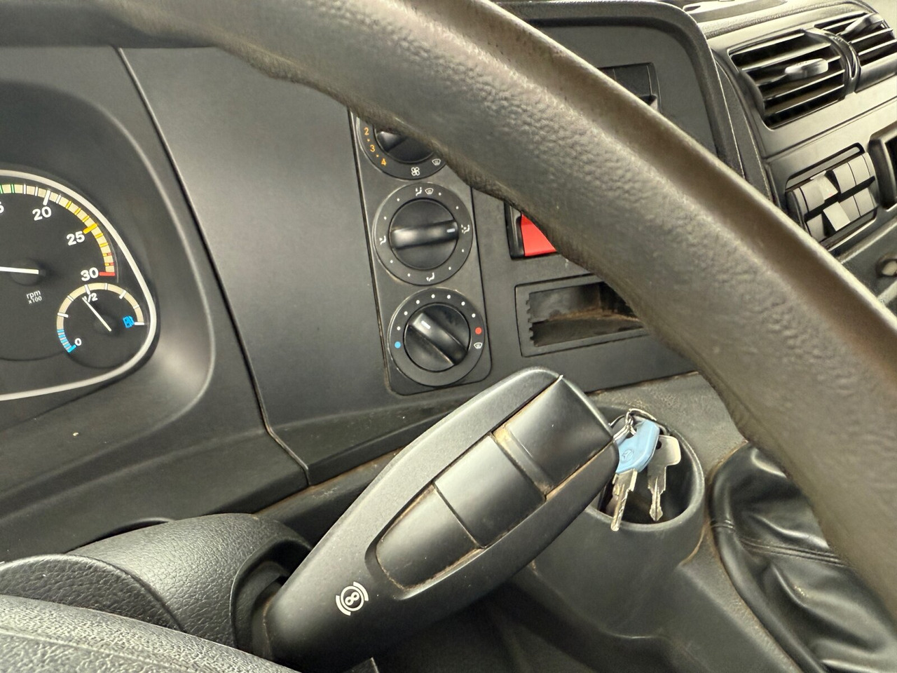 Mercedes-Benz Atego 1224 K 4x2 Atego 1224 K 4x2, Meiller 3-S-Kipper 2x AHK Öl - Кипер: слика 5 Mercedes-Benz Atego 1224 K 4x2 Atego 1224 K 4x2, Meiller 3-S-Kipper 2x AHK Öl - Кипер: слика 5