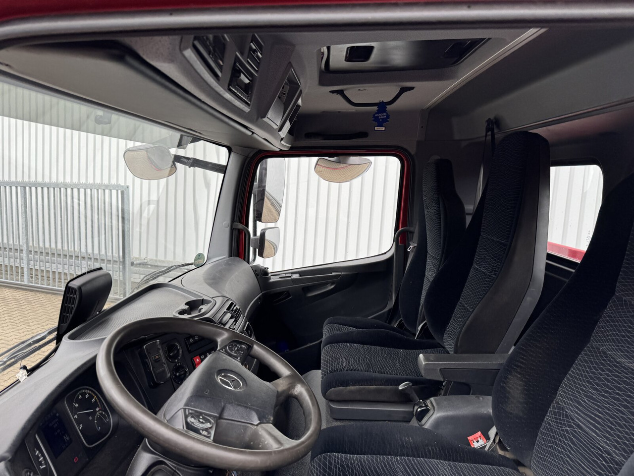 Mercedes-Benz Atego 1530 K 4x2 Atego 1530 K 4x2, 2x AHK - Кипер: слика 2 Mercedes-Benz Atego 1530 K 4x2 Atego 1530 K 4x2, 2x AHK - Кипер: слика 2
