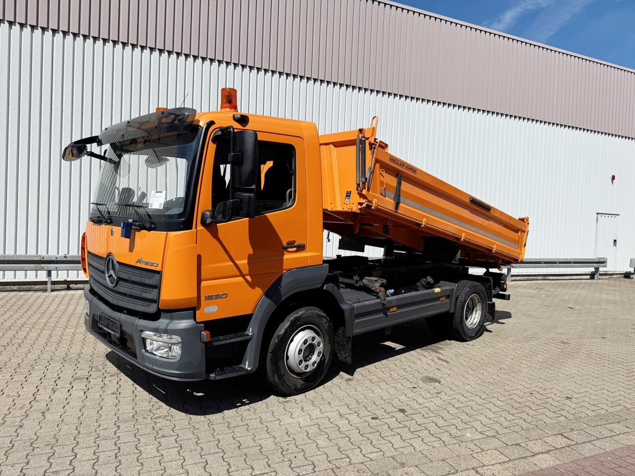 Mercedes-Benz Atego 1530 K 4x2 Atego 1530 K 4x2, Meiller 3-Seiten, 2x AHK - Кипер: слика 1 Mercedes-Benz Atego 1530 K 4x2 Atego 1530 K 4x2, Meiller 3-Seiten, 2x AHK - Кипер: слика 1