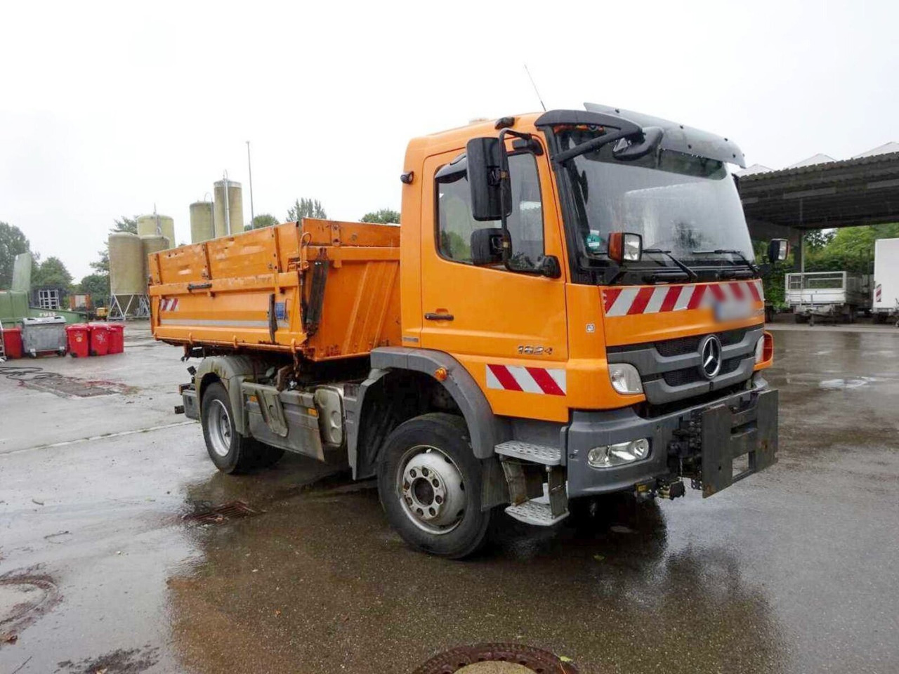 Mercedes-Benz Atego 1624 AK 4x4 Atego 1624 AK 4x4, AT-Motor, Winterdienstausstattung - Кипер, Камион со кран: слика 2 Mercedes-Benz Atego 1624 AK 4x4 Atego 1624 AK 4x4, AT-Motor, Winterdienstausstattung - Кипер, Камион со кран: слика 2