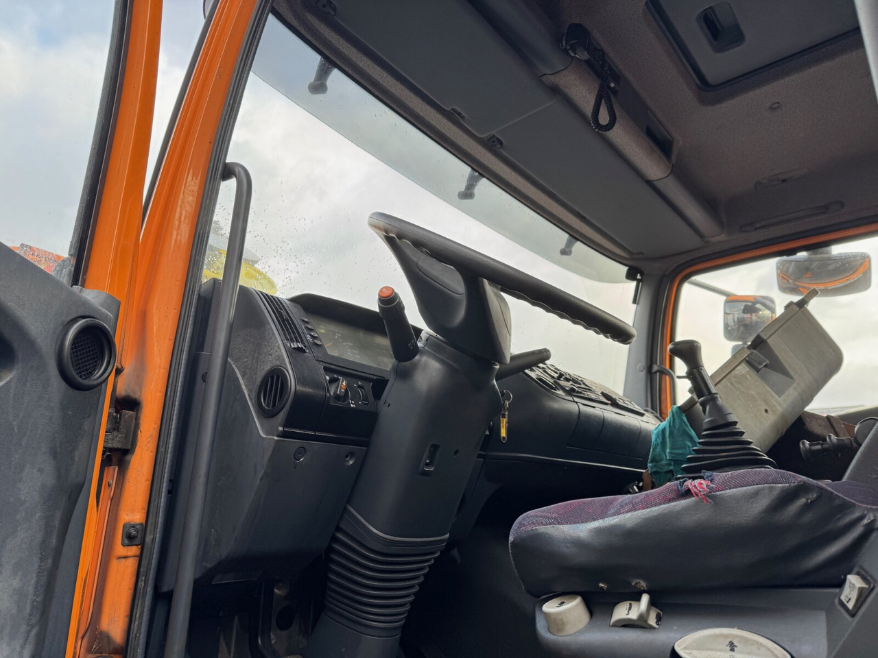 Камион за подигање контејнери Mercedes-Benz Atego 1828 4x4 Atego 1828 4x4, Tele-Absetzer, Winterdienstausstattung: слика 8