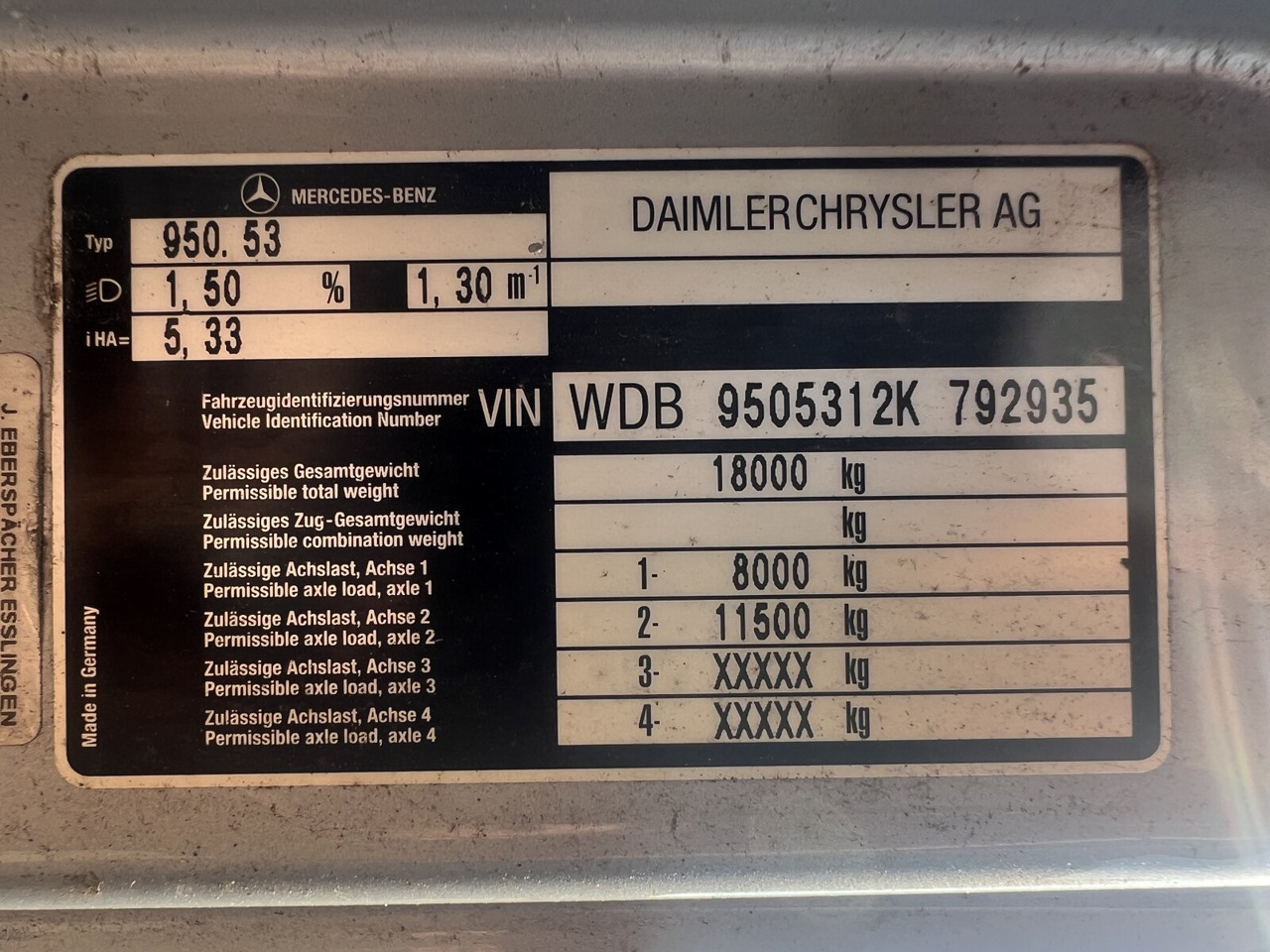 Mercedes-Benz Atego 1828 L 4x2 Atego 1828 L 4x2, Rechtslenker, Winterdienstaustattung - Камион со кабинска шасија: слика 4 Mercedes-Benz Atego 1828 L 4x2 Atego 1828 L 4x2, Rechtslenker, Winterdienstaustattung - Камион со кабинска шасија: слика 4