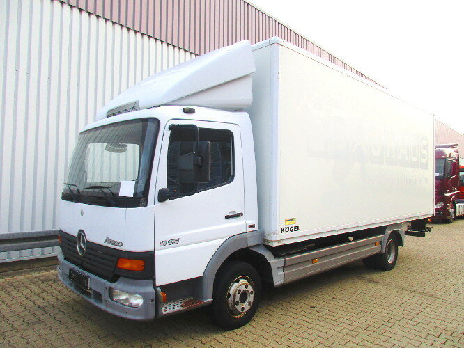 Mercedes-Benz Atego 815 4x2 - Камион сандучар: слика 1 Mercedes-Benz Atego 815 4x2 - Камион сандучар: слика 1