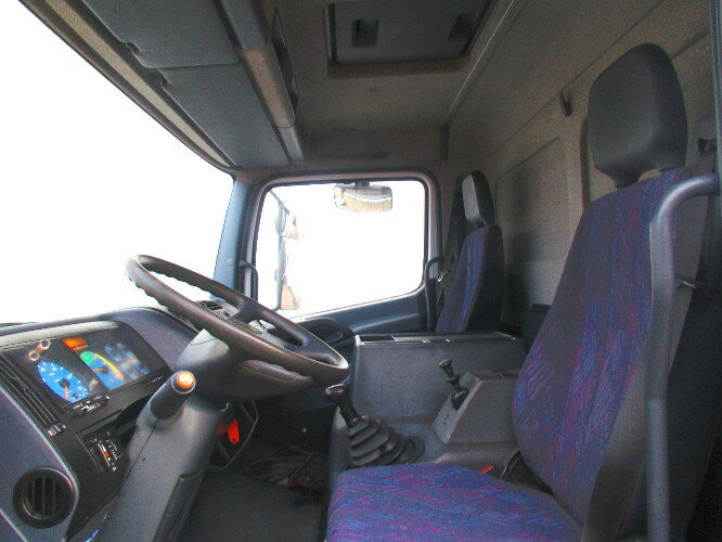 Mercedes-Benz Atego 815 4x2 - Камион сандучар: слика 2 Mercedes-Benz Atego 815 4x2 - Камион сандучар: слика 2