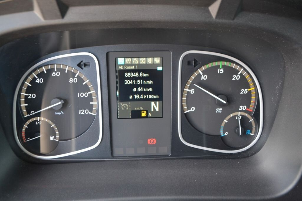 Mercedes-Benz Atego 816 4x2 Atego 816 4x2, City-Abroller - Камион со кука за подигање: слика 3 Mercedes-Benz Atego 816 4x2 Atego 816 4x2, City-Abroller - Камион со кука за подигање: слика 3
