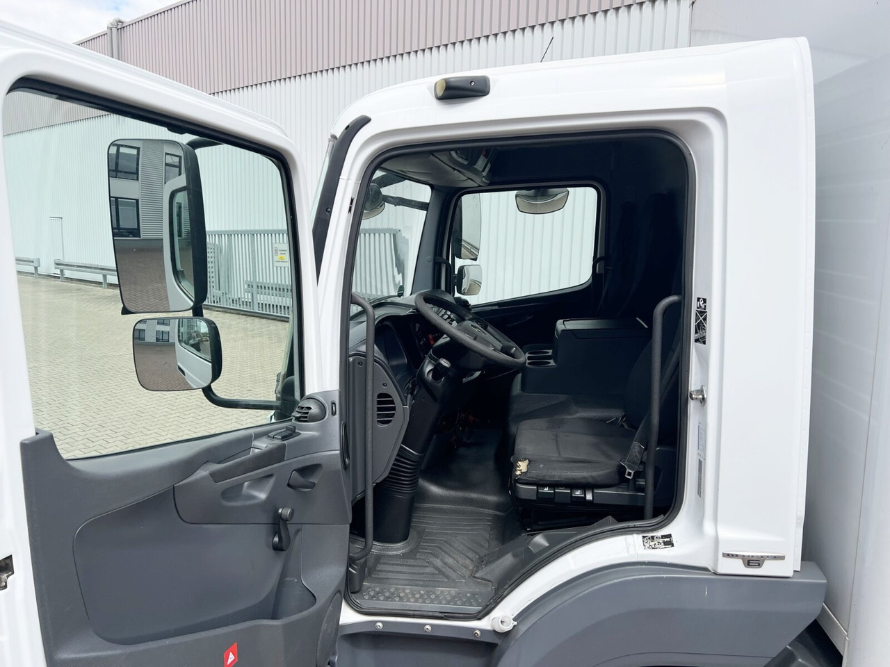 Mercedes-Benz Atego 816 4x2 Atego 816 4x2, LBW - Камион сандучар: слика 5 Mercedes-Benz Atego 816 4x2 Atego 816 4x2, LBW - Камион сандучар: слика 5