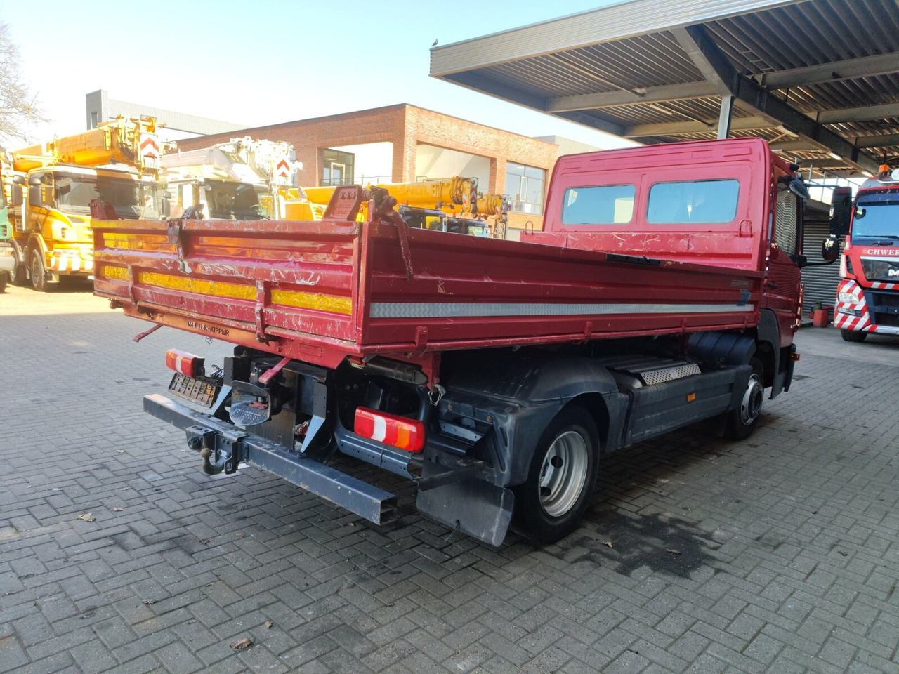 Mercedes-Benz Atego 818 K 4x2 Atego 818 K 4x2, Meiller-Kipper, 2 x AHK - Кипер: слика 5 Mercedes-Benz Atego 818 K 4x2 Atego 818 K 4x2, Meiller-Kipper, 2 x AHK - Кипер: слика 5