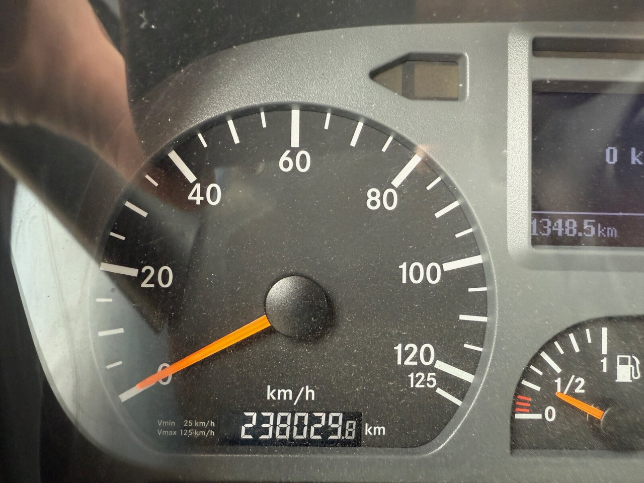 Mercedes-Benz Axor 1824 AK 4x4 Axor 1824 AK 4x4, Tele-Absetzer, Winterdienstausstattung - Камион за подигање контејнери: слика 5 Mercedes-Benz Axor 1824 AK 4x4 Axor 1824 AK 4x4, Tele-Absetzer, Winterdienstausstattung - Камион за подигање контејнери: слика 5