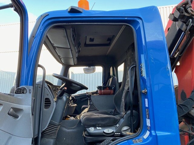 Mercedes-Benz Axor 1828 L 4x2 Axor 1828 L 4x2 mit Kran Palfinger PK 9501, Funk - Камион со кран, Камион со платформа: слика 4 Mercedes-Benz Axor 1828 L 4x2 Axor 1828 L 4x2 mit Kran Palfinger PK 9501, Funk - Камион со кран, Камион со платформа: слика 4