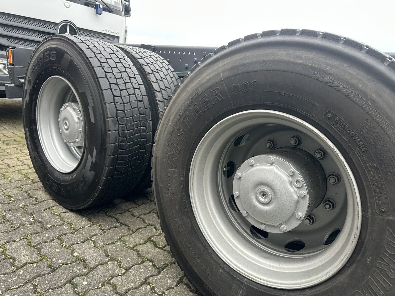 Mercedes-Benz Axor 2629 K 6x4 Axor 2629 K 6x4, PTO, Steel, Manual, 6-Zylinder - Камион со кабинска шасија: слика 2 Mercedes-Benz Axor 2629 K 6x4 Axor 2629 K 6x4, PTO, Steel, Manual, 6-Zylinder - Камион со кабинска шасија: слика 2