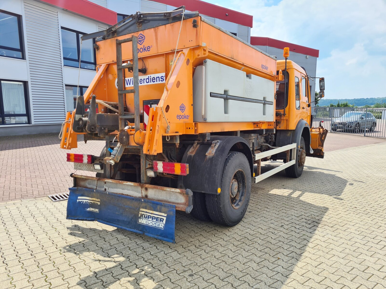 Камион со кабинска шасија Mercedes-Benz NG 1928 A 4x4 NG 1928 A 4x4, V8-Motor, Standklima, Winterdienstaustattung: слика 8 Камион со кабинска шасија Mercedes-Benz NG 1928 A 4x4 NG 1928 A 4x4, V8-Motor, Standklima, Winterdienstaustattung: слика 8