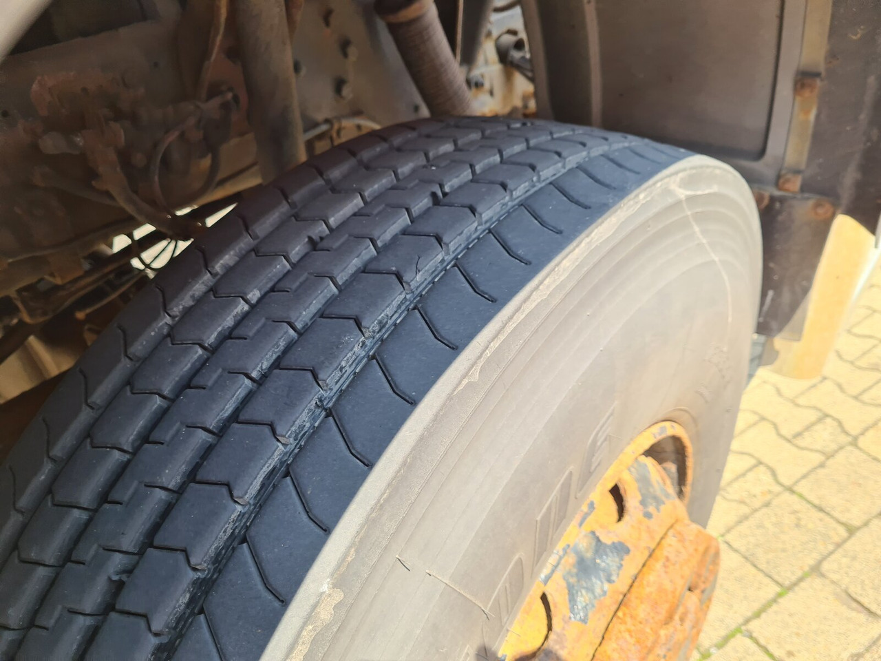 Камион со кабинска шасија Mercedes-Benz NG 1928 A 4x4 NG 1928 A 4x4, V8-Motor, Standklima, Winterdienstaustattung: слика 9 Камион со кабинска шасија Mercedes-Benz NG 1928 A 4x4 NG 1928 A 4x4, V8-Motor, Standklima, Winterdienstaustattung: слика 9