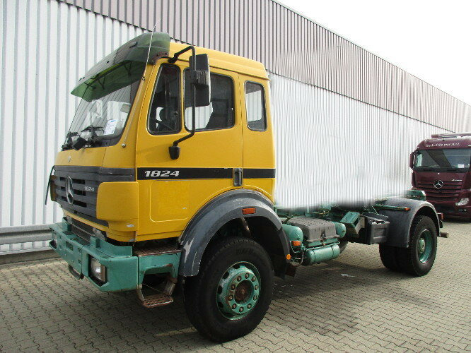 Mercedes-Benz SK 1824 AK 4x4 SK 1824 AK 4x4 Chassis - Камион со кабинска шасија: слика 1 Mercedes-Benz SK 1824 AK 4x4 SK 1824 AK 4x4 Chassis - Камион со кабинска шасија: слика 1