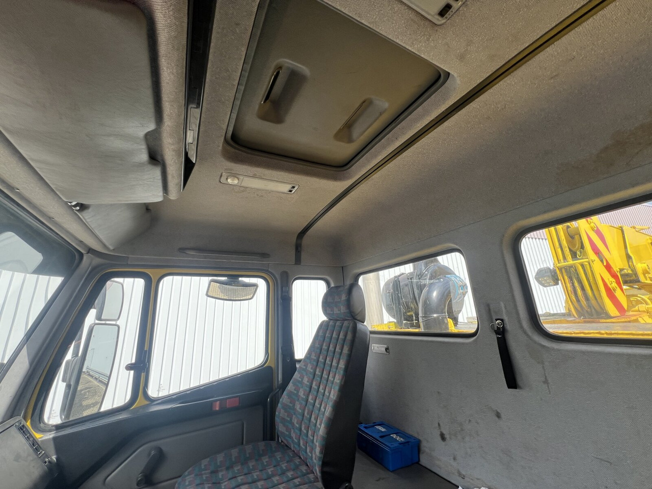 Mercedes-Benz SK II 2638/44 A 6x6 SK II 2638/44 A 6x6, V8, Retarder - Камион со кабинска шасија: слика 5 Mercedes-Benz SK II 2638/44 A 6x6 SK II 2638/44 A 6x6, V8, Retarder - Камион со кабинска шасија: слика 5