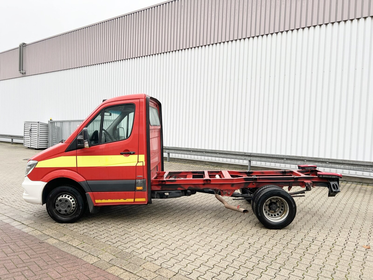 Камион со кабинска шасија, Комбе Mercedes-Benz Sprinter 516 CDI 4x2 Sprinter 516 CDI 4x2, Bi-Xenon: слика 15 Камион со кабинска шасија, Комбе Mercedes-Benz Sprinter 516 CDI 4x2 Sprinter 516 CDI 4x2, Bi-Xenon: слика 15