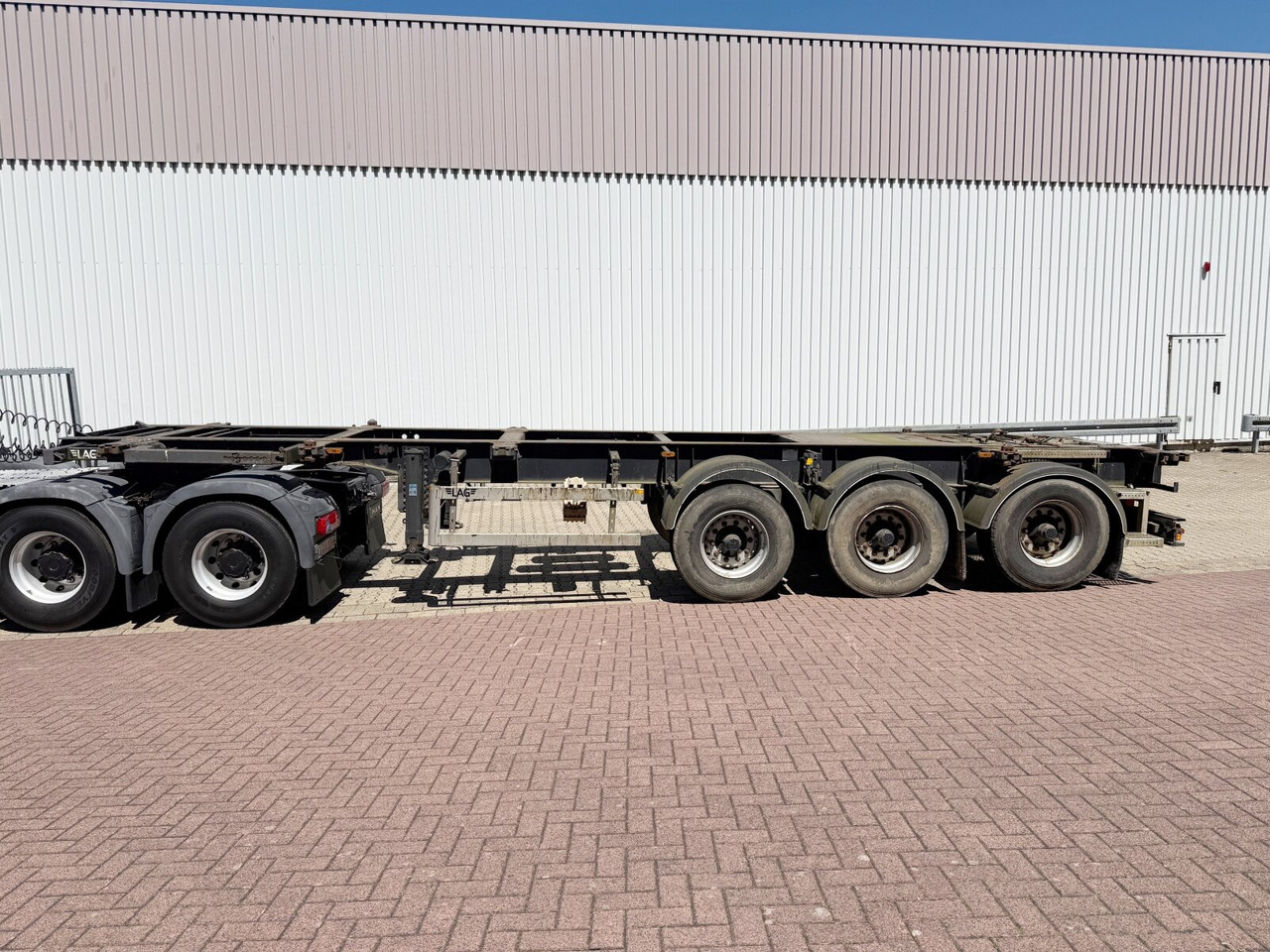 Lag 0-3-39 CD Containerchassis 0-3-39 CD Containerchassis, 20ft und 30ft, ADR - Полуприколка: слика 3 Lag 0-3-39 CD Containerchassis 0-3-39 CD Containerchassis, 20ft und 30ft, ADR - Полуприколка: слика 3