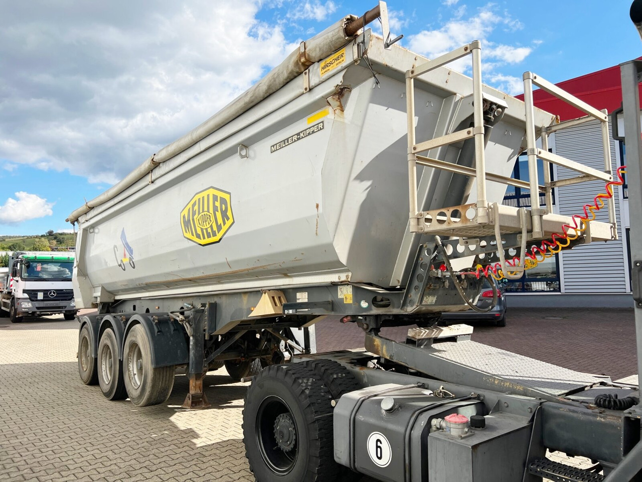 Meiller MHPS 12/27 MHPS 12/27 NOSS2, Stahlmulde ca. 26m³, Liftachse - Полуприколка: слика 1 Meiller MHPS 12/27 MHPS 12/27 NOSS2, Stahlmulde ca. 26m³, Liftachse - Полуприколка: слика 1