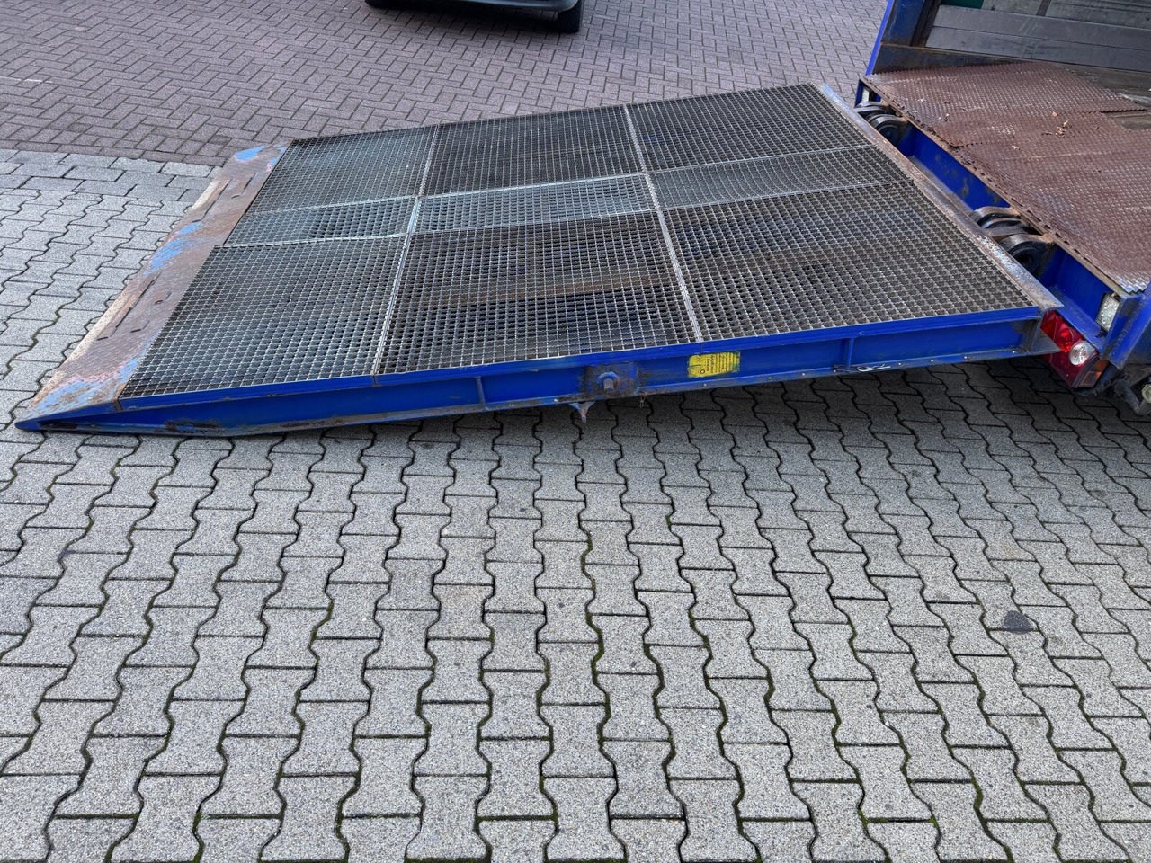 Renders NS4L32 NS4L32, Seilwinde, Edscha, hydr. Auffahrrampe - Полуприколка: слика 4 Renders NS4L32 NS4L32, Seilwinde, Edscha, hydr. Auffahrrampe - Полуприколка: слика 4