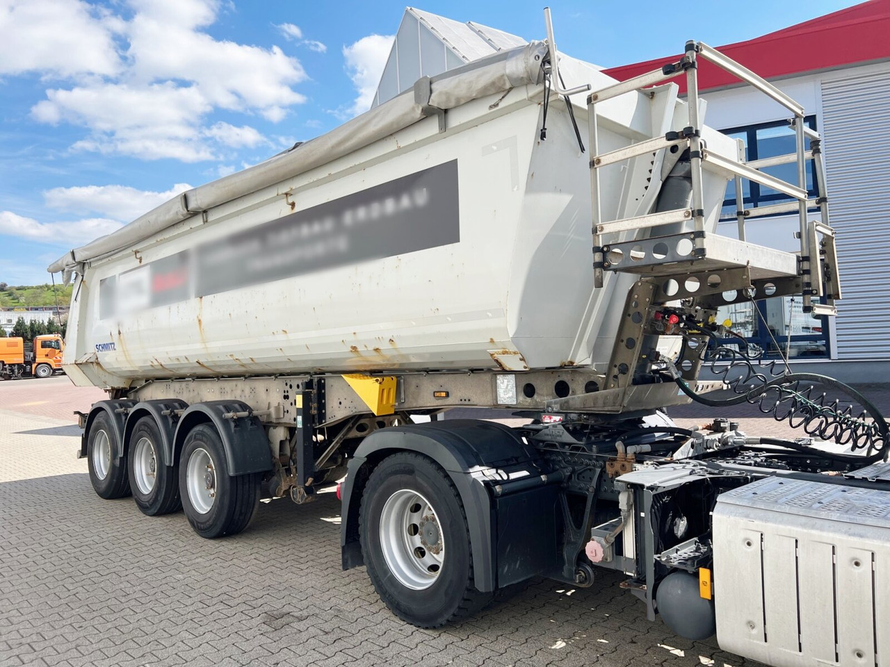 Schmitz Cargobull SKI 24 SL 7.2 SKI 24 SL 7.2, Stahlmulde ca. 27m³, Liftachse - Полуприколка: слика 1 Schmitz Cargobull SKI 24 SL 7.2 SKI 24 SL 7.2, Stahlmulde ca. 27m³, Liftachse - Полуприколка: слика 1