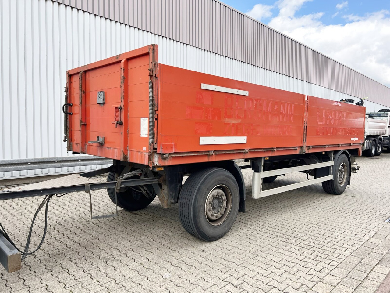 Pritschenanhänger Pritschenanhänger - Приколка платформа: слика 1 Pritschenanhänger Pritschenanhänger - Приколка платформа: слика 1