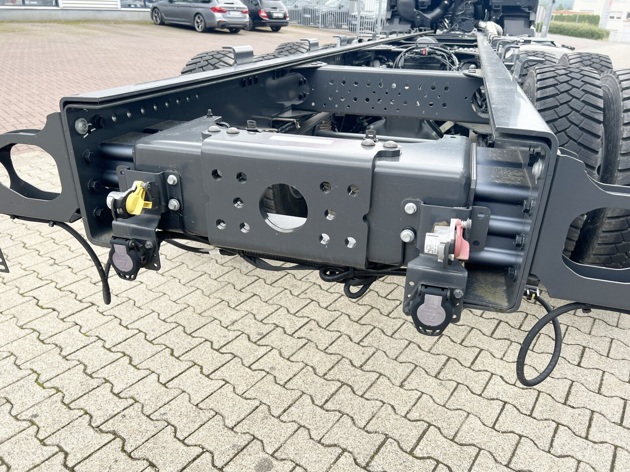 Renault C 480 8x4 C 480 8x4 - Камион со кука за подигање: слика 3 Renault C 480 8x4 C 480 8x4 - Камион со кука за подигање: слика 3