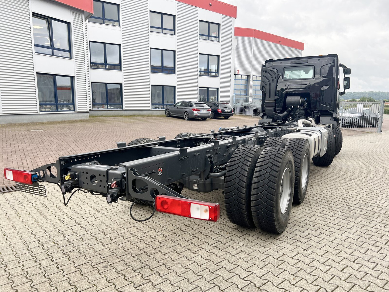 Лизинг на Renault C 480 8x4 C 480 8x4, Kran 15-35m/t Renault C 480 8x4 C 480 8x4, Kran 15-35m/t: слика 10 Лизинг на Renault C 480 8x4 C 480 8x4, Kran 15-35m/t Renault C 480 8x4 C 480 8x4, Kran 15-35m/t: слика 10