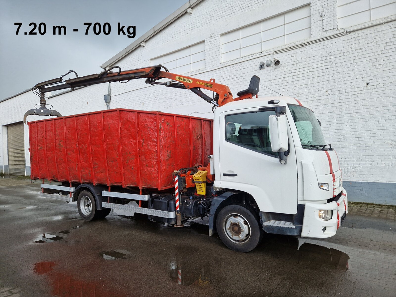 Renault D 180.75 4x2 D 180.75 4x2 mit Kran Palfinger PK6001 - Камион со кран, Камион сандучар: слика 1 Renault D 180.75 4x2 D 180.75 4x2 mit Kran Palfinger PK6001 - Камион со кран, Камион сандучар: слика 1