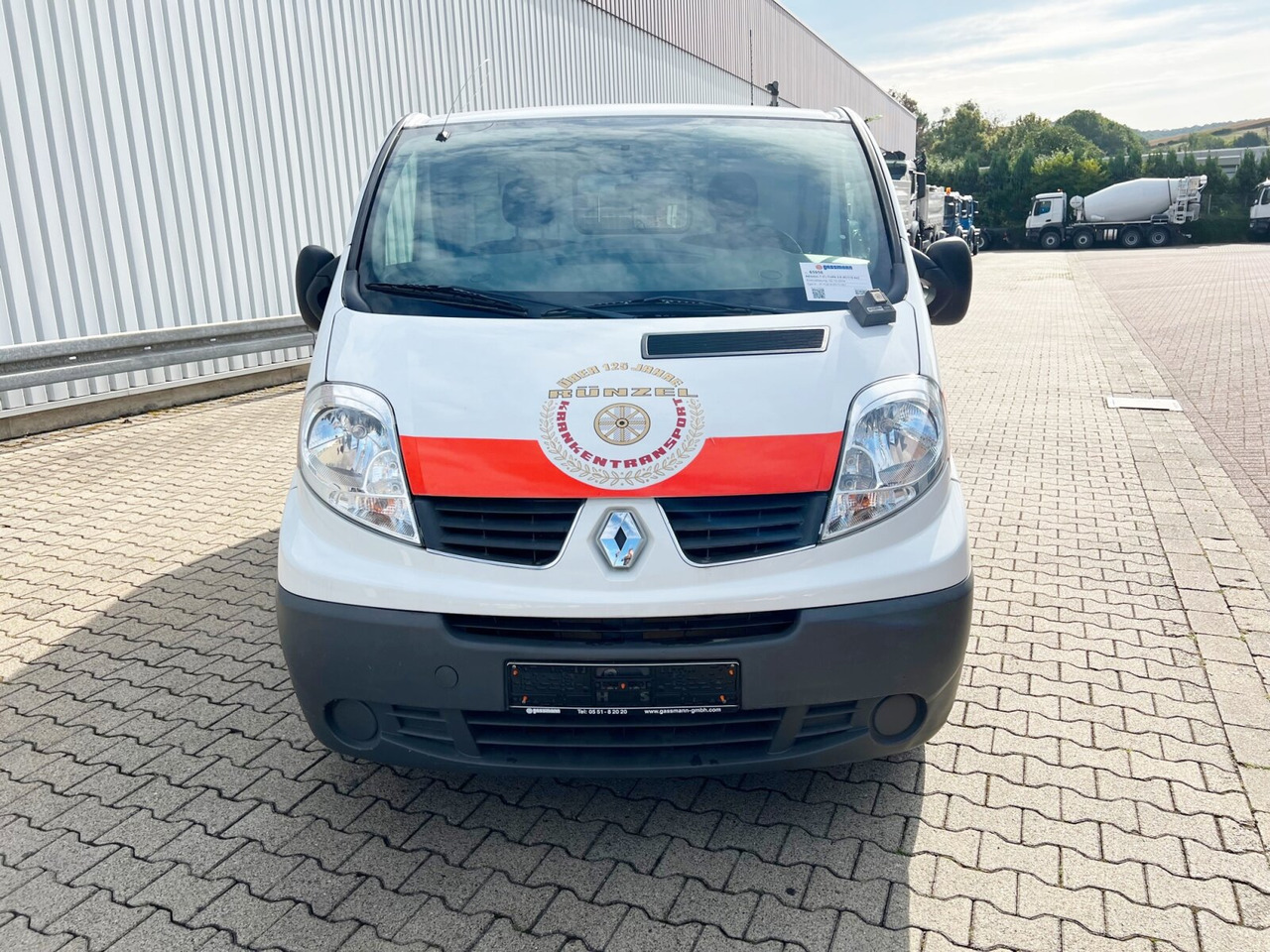 Амбулантно возило Renault Trafik 2.0 dCi115 4x2 Trafik 2.0 dCi115 4x2, Krankentransporter: слика 8 Амбулантно возило Renault Trafik 2.0 dCi115 4x2 Trafik 2.0 dCi115 4x2, Krankentransporter: слика 8
