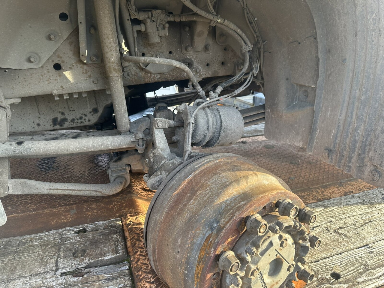 Scania 124C 400 6x6 124C 400 6x6 - Кипер: слика 2 Scania 124C 400 6x6 124C 400 6x6 - Кипер: слика 2