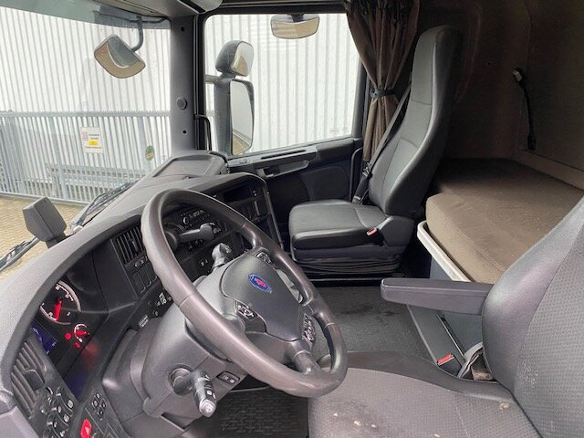 Scania R450 LB 6x2-4 R450 LB 6x2-4 Getränkekoffer, Retarder, Lift-/Lenkachse, Stapleraufnahme - Камион сандучар: слика 4 Scania R450 LB 6x2-4 R450 LB 6x2-4 Getränkekoffer, Retarder, Lift-/Lenkachse, Stapleraufnahme - Камион сандучар: слика 4
