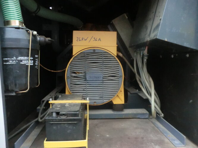 - Tank-Aufbau Tank-Aufbauauf Wunsch mit Separatmotor, Stromgenerator, Hydraulik - Резервоар за складирање: слика 4 - Tank-Aufbau Tank-Aufbauauf Wunsch mit Separatmotor, Stromgenerator, Hydraulik - Резервоар за складирање: слика 4