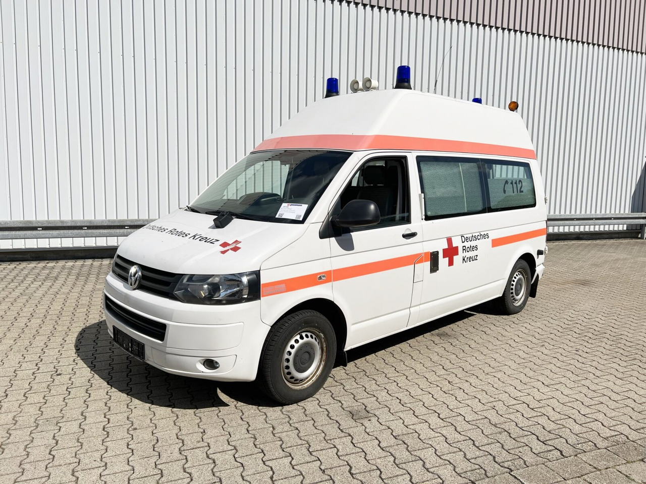 Volkswagen T5 2.0 TDI 4x2 T5 2.0 TDI 4x2, Krankenwagen - Амбулантно возило: слика 1 Volkswagen T5 2.0 TDI 4x2 T5 2.0 TDI 4x2, Krankenwagen - Амбулантно возило: слика 1