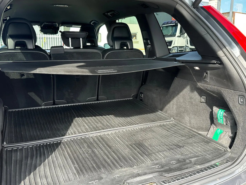 Volvo XC90 B5 AWD + R-DESIGN + FULL LEATHER + 360 CAMERA + NAVI + AHK + HARMAN KARDON - SUV: слика 4 Volvo XC90 B5 AWD + R-DESIGN + FULL LEATHER + 360 CAMERA + NAVI + AHK + HARMAN KARDON - SUV: слика 4