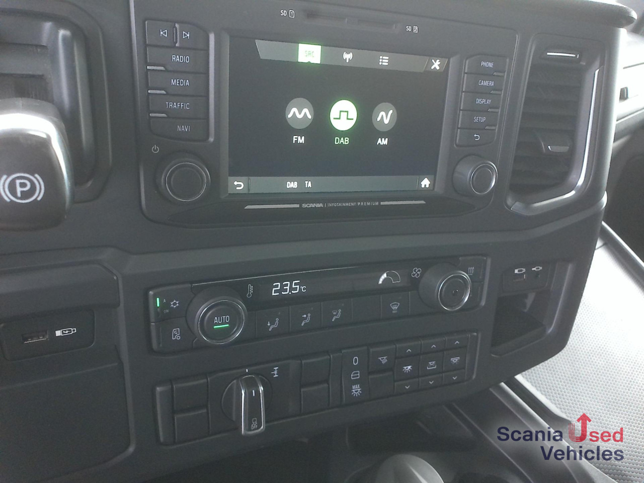 SCANIA R 450 A4x2EB - Камион влекач: слика 2 SCANIA R 450 A4x2EB - Камион влекач: слика 2