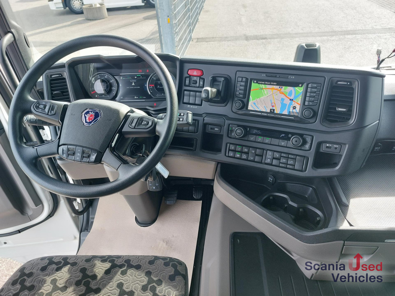 SCANIA R 460 A4x2NA - Kipphydraulik!!! - Камион влекач: слика 4 SCANIA R 460 A4x2NA - Kipphydraulik!!! - Камион влекач: слика 4